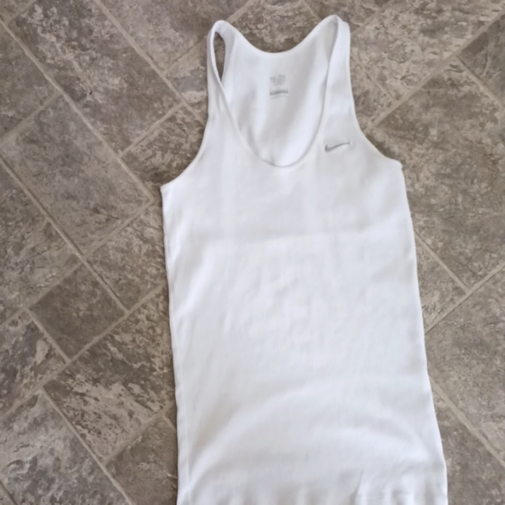 Nike tank
